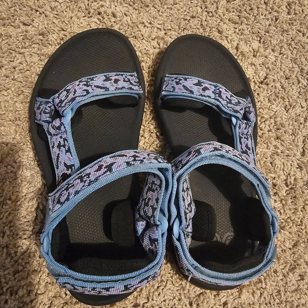 Teva Women's Hydratek Sandal size 6 in Vibe Blissful Blue